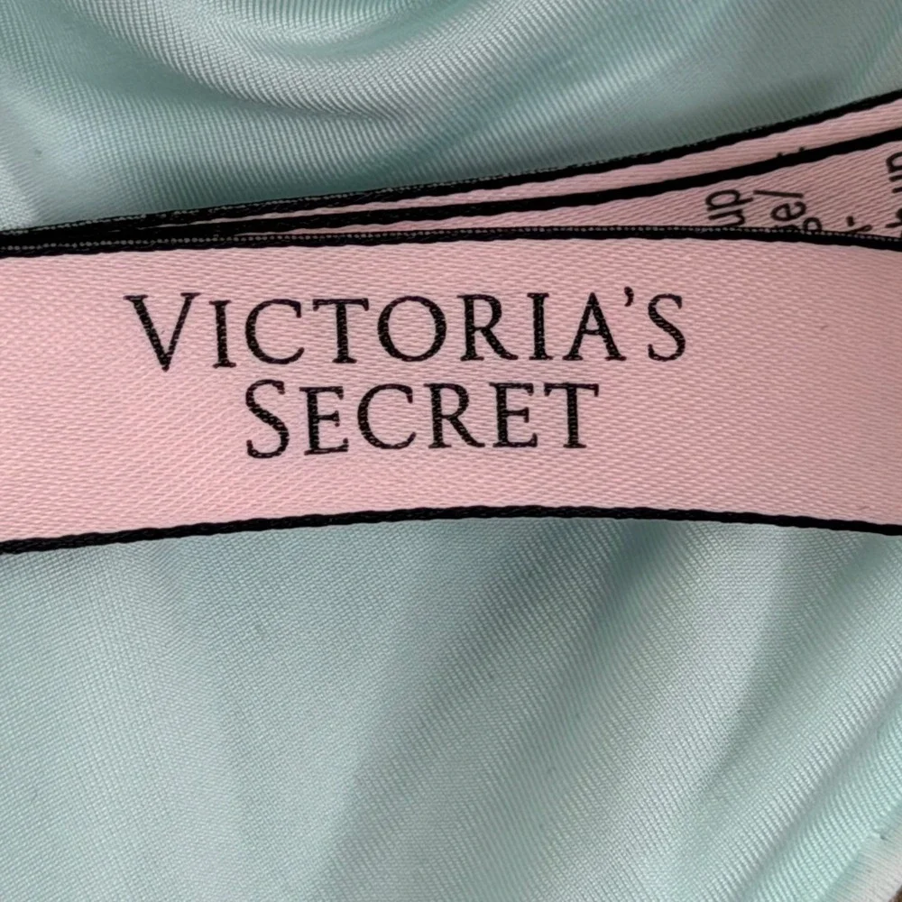 Victorias Secret Mint Green T-Shirt‎ Push-Up Bra Front Close Mesh Racerback 34DD